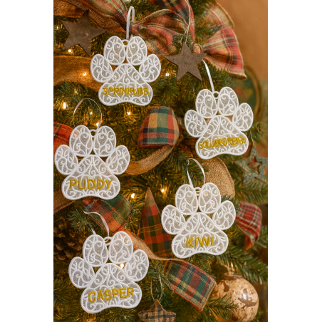 Personalized Free Standing Lace Paw Print Ornament – Custom Pet Name Christmas Tree Decoration